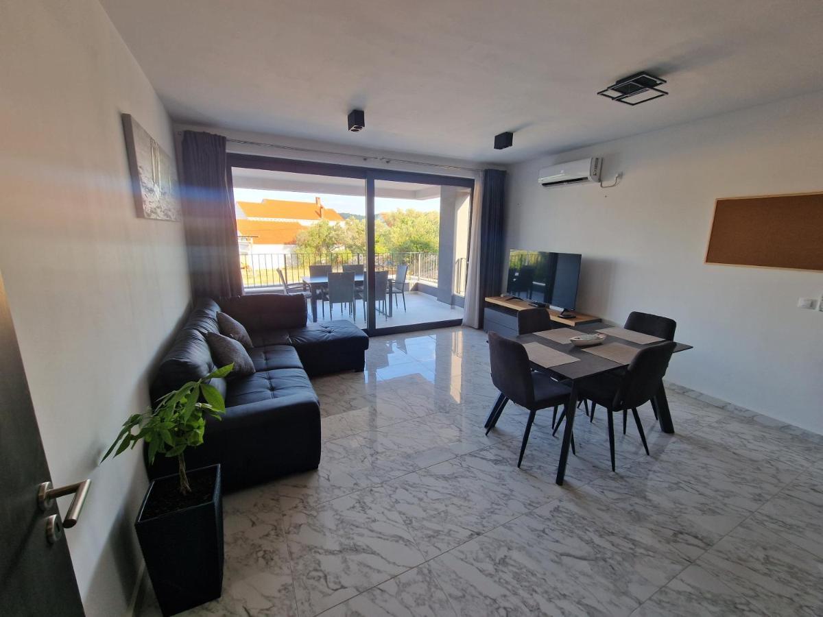 Apartma Marebella *
